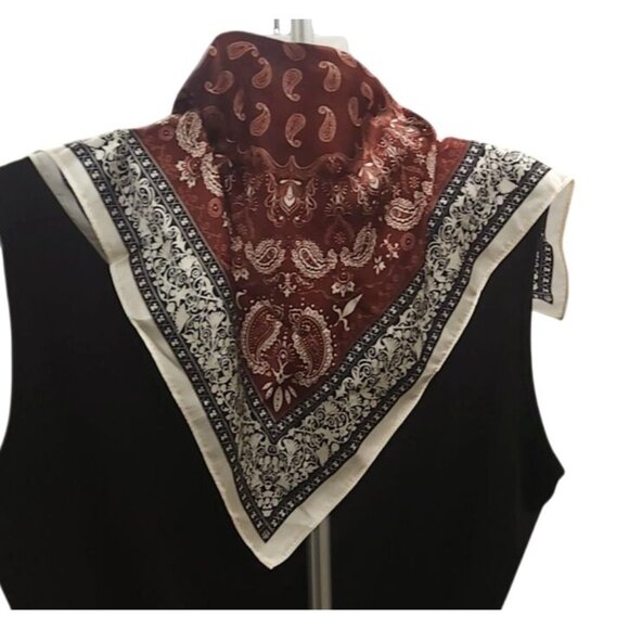 Paisley Print Scarf Square Bandana Burgundy Black & Cream Design 20" Unisex - Picture 3 of 11
